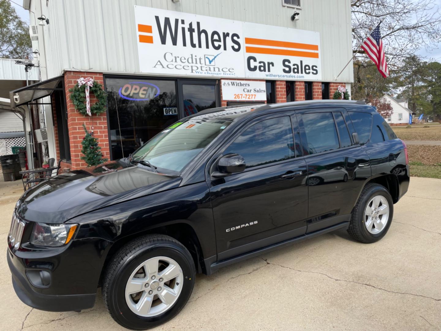 2017 Black /Black Jeep Compass (1C4NJCEA5HD) , Auto transmission, located at 204 Hwy. 16 East, Carthage, MS, 39051, (601) 267-7277, 0.000000, 0.000000 - Photo#0